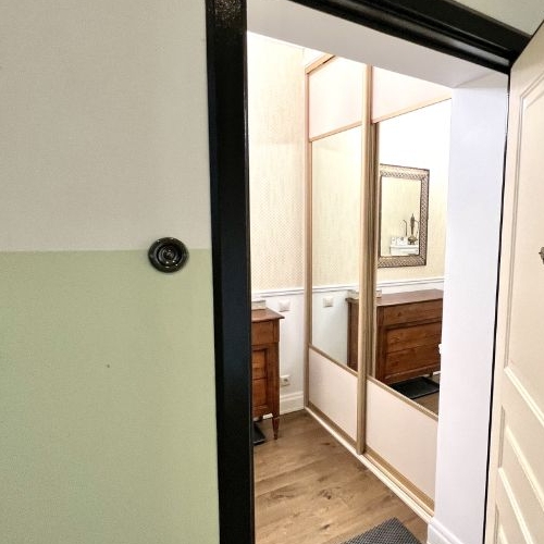 2-комн квартира Международный кв-л, Клязьма-Старбеево мкр, улица Береговая, 1А