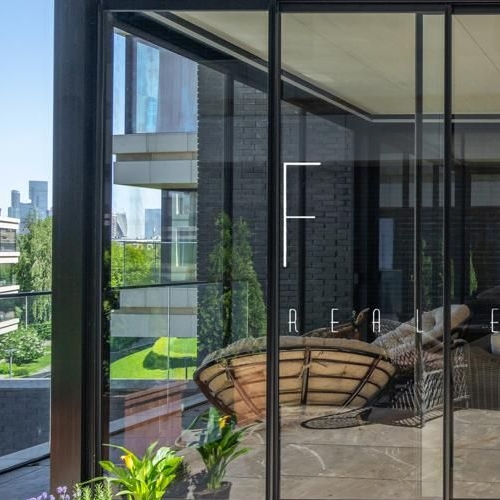 3-комн квартира Минская улица, 2Вк3