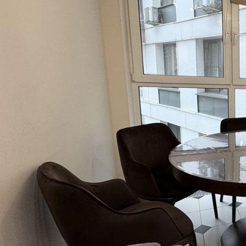 3-комн квартира бульвар Академика Ландау, 1