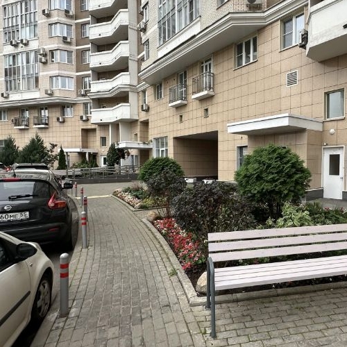 3-комн квартира улица Академика Виноградова, 1