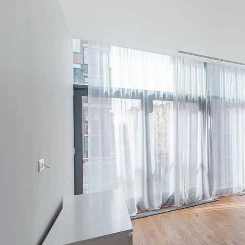 4-комн квартира улица Климашкина, 17С2