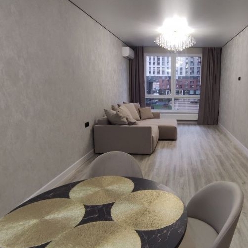 2-комн квартира улица Летчика Осканова, 6