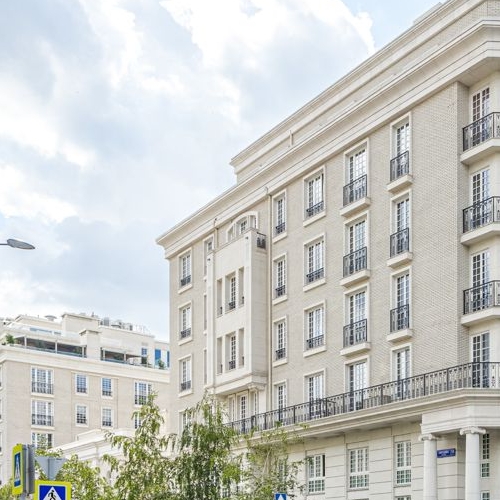 3-комн квартира улица Ефремова, 19к1