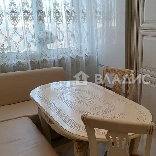 3-комн квартира улица Академика Виноградова, 9