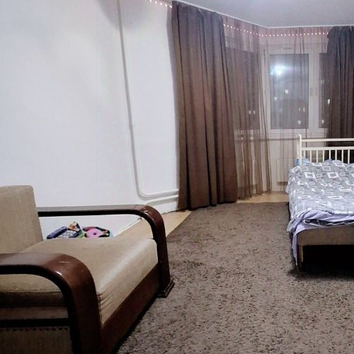 1-комн квартира улица Авиаконструктора Петлякова, 31