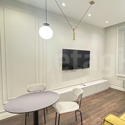 2-комн квартира улица Петра Алексеева,  д. 14