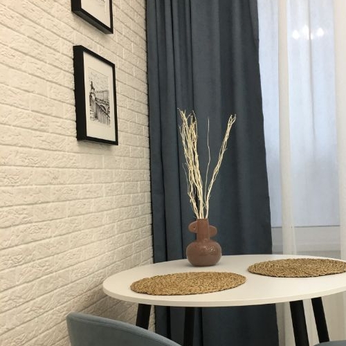 1-комн квартира д. Красный Поселок, улица Конюхова, 4