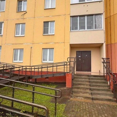 3-комн квартира Новые Островцы мкр, д. Островцы, улица Баулинская, 8