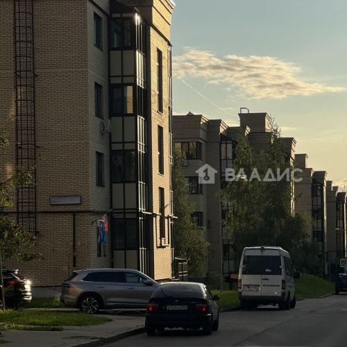 3-комн квартира д. Исаково, улица Рябиновая, 11к1