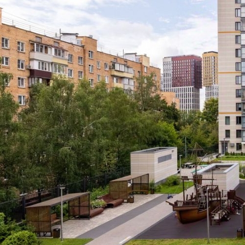 3-комн квартира улица Багрицкого, 18