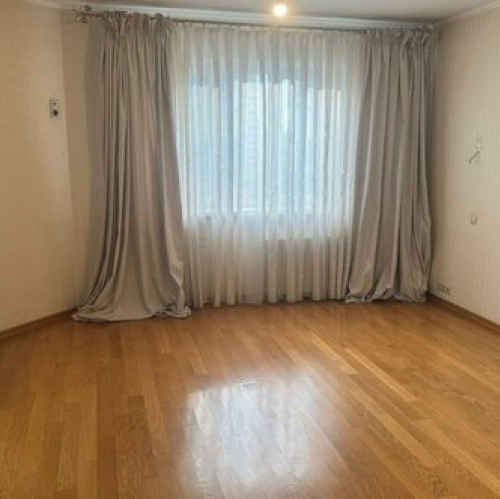 4-комн квартира Долгопрудный г, Центральная ул,  д. 5