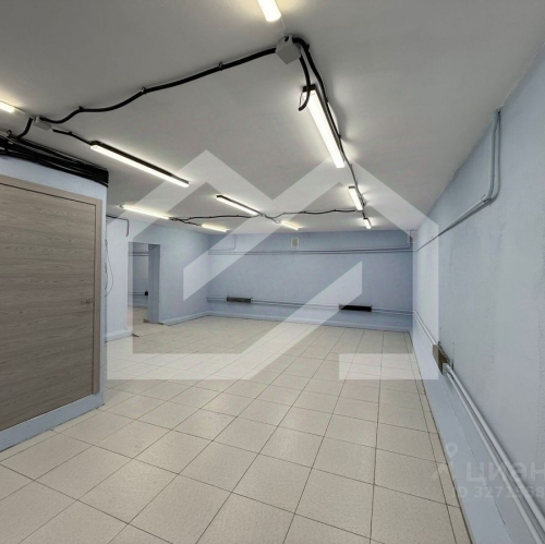 Торговое помещение Радужная улица,  д. 26