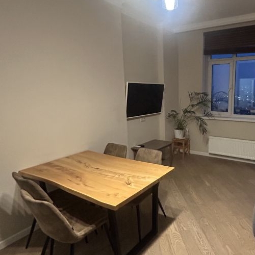 2-комн квартира улица Маршала Катукова, 24к3