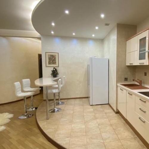 3-комн квартира Минская улица, 1ГК1