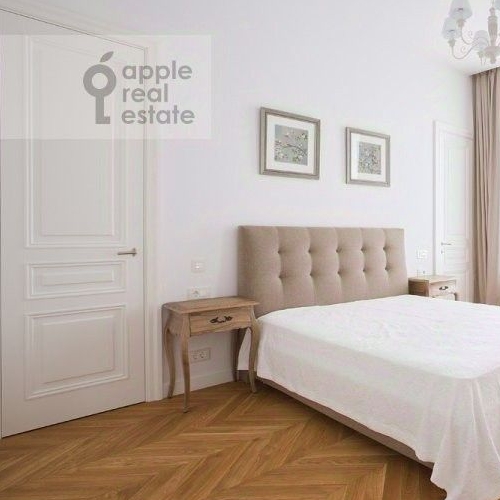 3-комн квартира Никольская улица, 10/2С2б