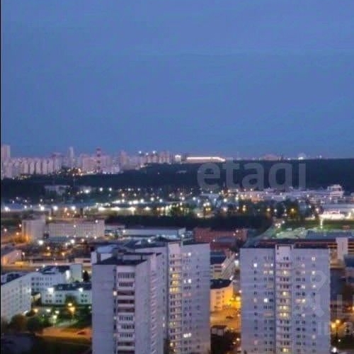 2-комн квартира улица Твардовского, 2к4