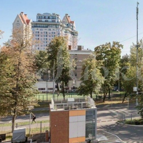 4-комн квартира улица Маршала Конева, 14