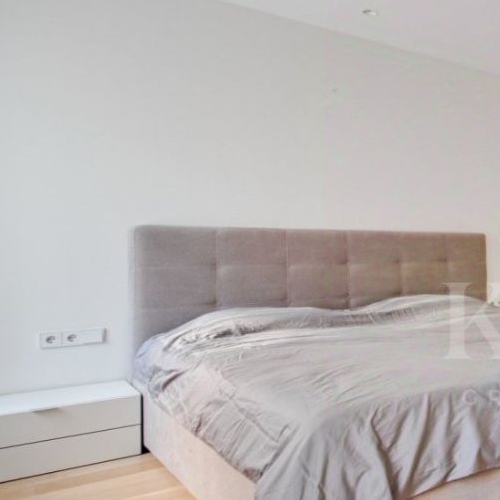 3-комн квартира улица Машкова, 13С1