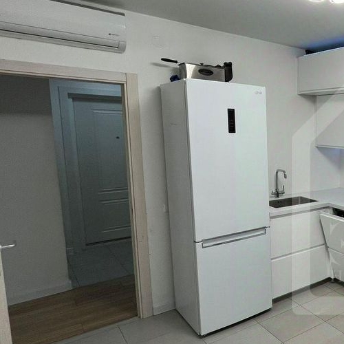 3-комн квартира Домостроительная улица, 14