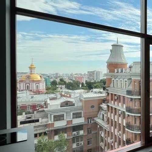 3-комн квартира улица Казакова, 7