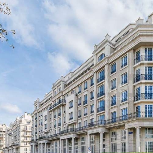 6-комн квартира улица Ефремова, 19к3