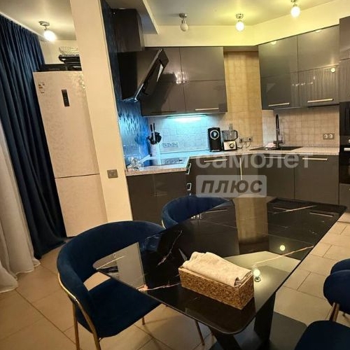 3-комн квартира Холмогорская улица, 2к3