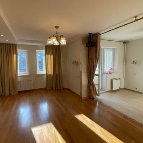 4-комн квартира Долгопрудный г, Центральная ул,  д. 5