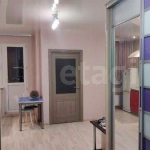 2-комн квартира улица Твардовского, 2к4