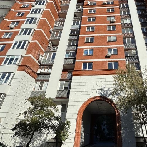 3-комн квартира улица Ирины Левченко, 1