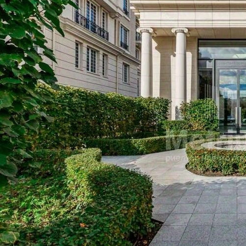 6-комн квартира улица Ефремова, 19к3