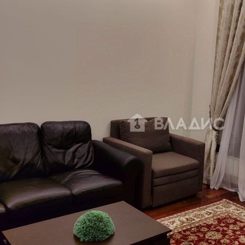 3-комн квартира Минская улица, 1ГК1