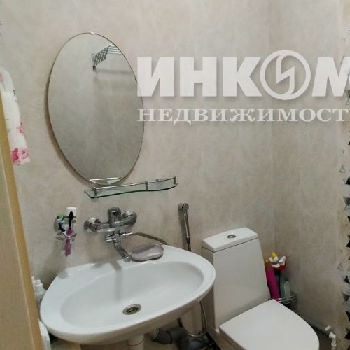 2-комн квартира Чоботовская улица, 2к1