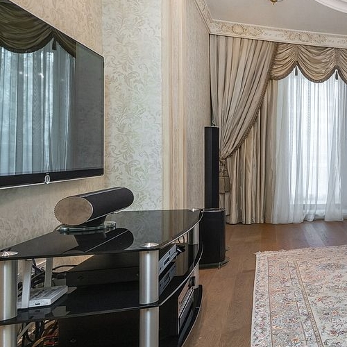 4-комн квартира Озерковская набережная, 26