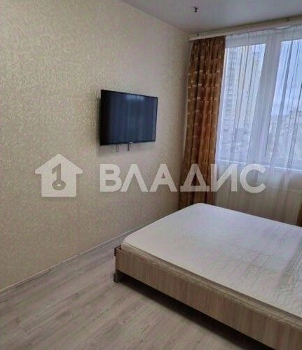 2-комн квартира улица Летчика Ульянина, 7