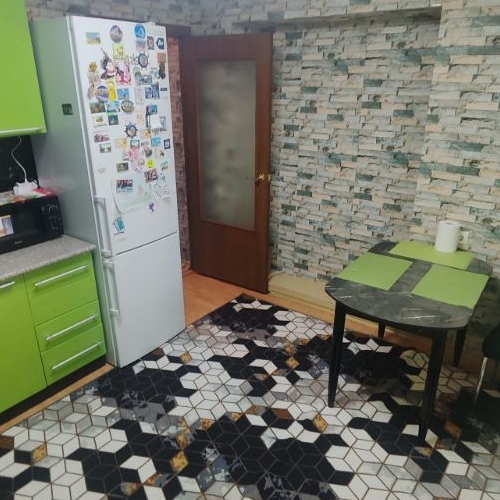 4-комн квартира улица Летчика Грицевца, 16