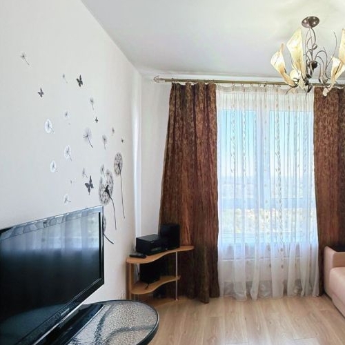 3-комн квартира улица Поляны, 5Ак5