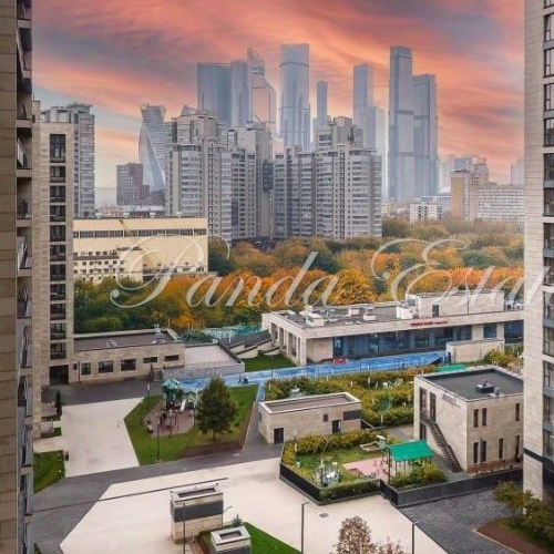 4-комн квартира улица Сергея Макеева, 9к3