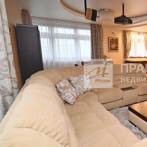 4-комн квартира улица Маршала Катукова, 24к6