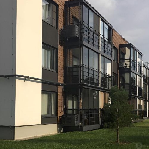 1-комн квартира д. Красный Поселок, улица Конюхова, 16