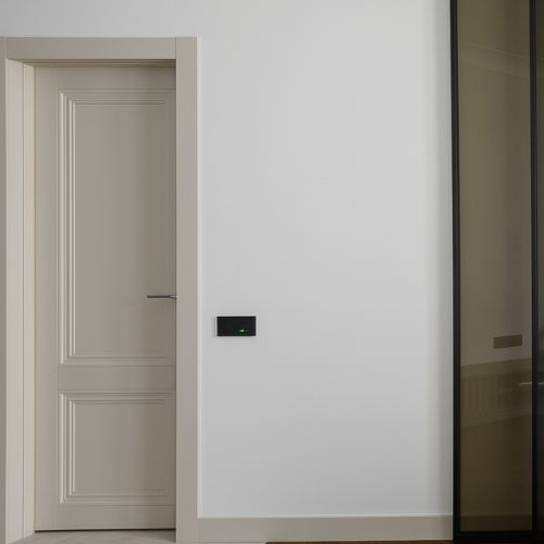 3-комн квартира улица Генерала Донскова, 23к3