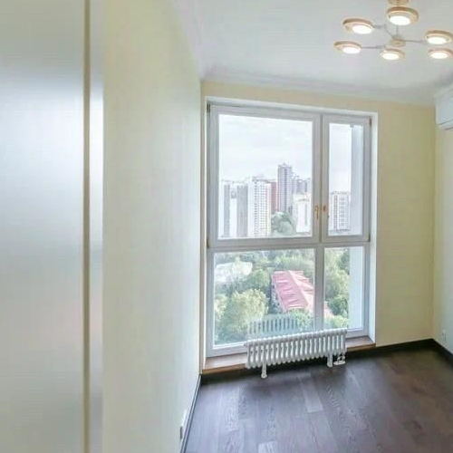 4-комн квартира бульвар Генерала Карбышева, 11