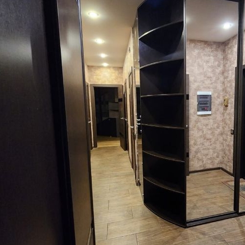 3-комн квартира Удельная пгт, улица Солнечная, 37