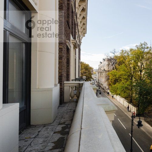 4-комн квартира Большой Левшинский переулок, 11