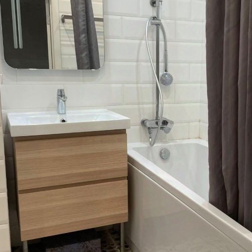 3-комн квартира улица Хромова, 3