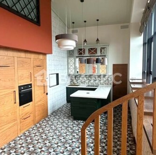 6-комн квартира Новогорск, ул Ивановская,  д. 51,  к. 1