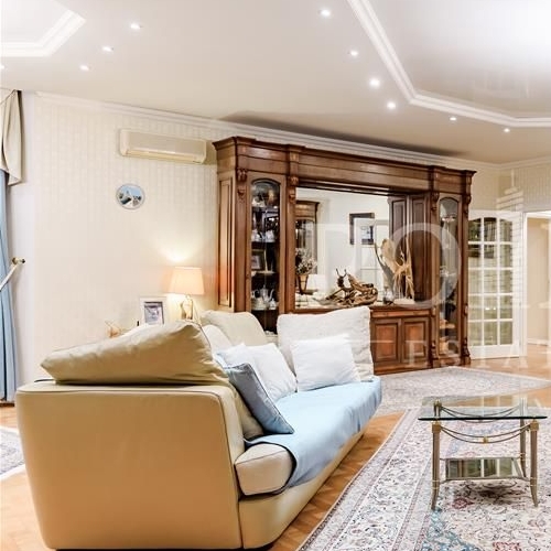 4-комн квартира Минская улица, 1А