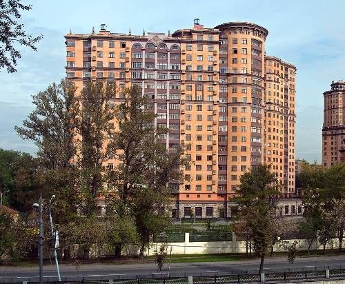 3-комн квартира набережная Академика Туполева, 15