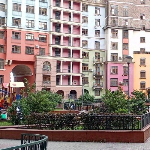 3-комн квартира Химки, улица Германа Титова, 2к2