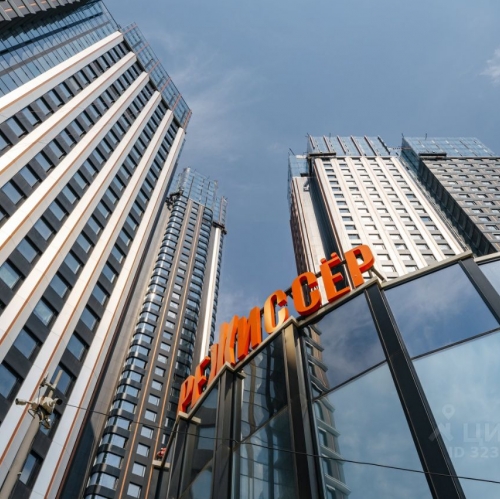 4-комн квартира улица Вильгельма Пика,  д. 1