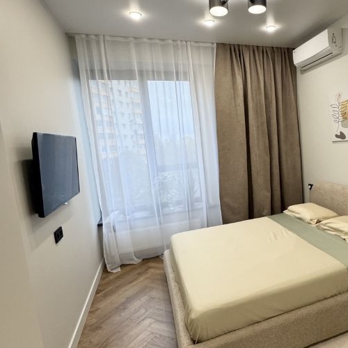 2-комн квартира улица Василисы Кожиной, 13